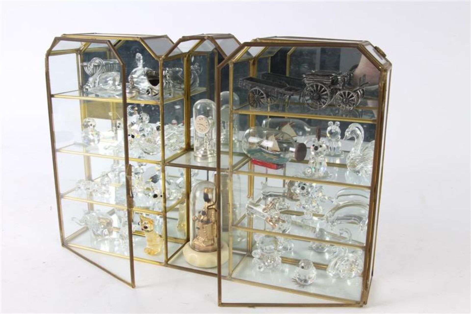 Glazen vitrinekastje met diverse miniaturen, waaronder glaskristal. - Bild 12 aus 12