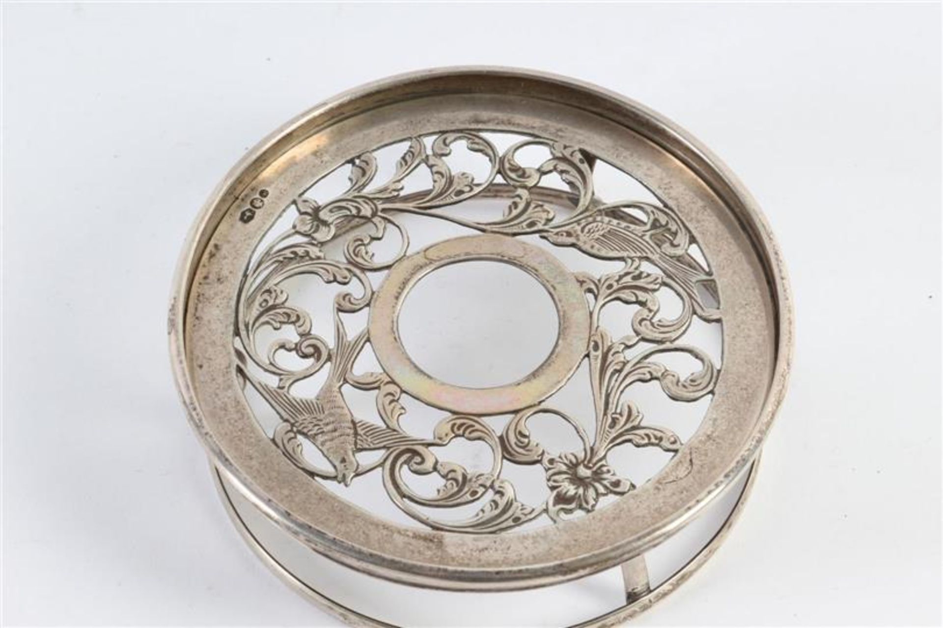 Zilveren comfoor, melkkannetje en lepelvaasje, alle Hollands gekeurd. Gewicht: 543 g. - Bild 7 aus 9