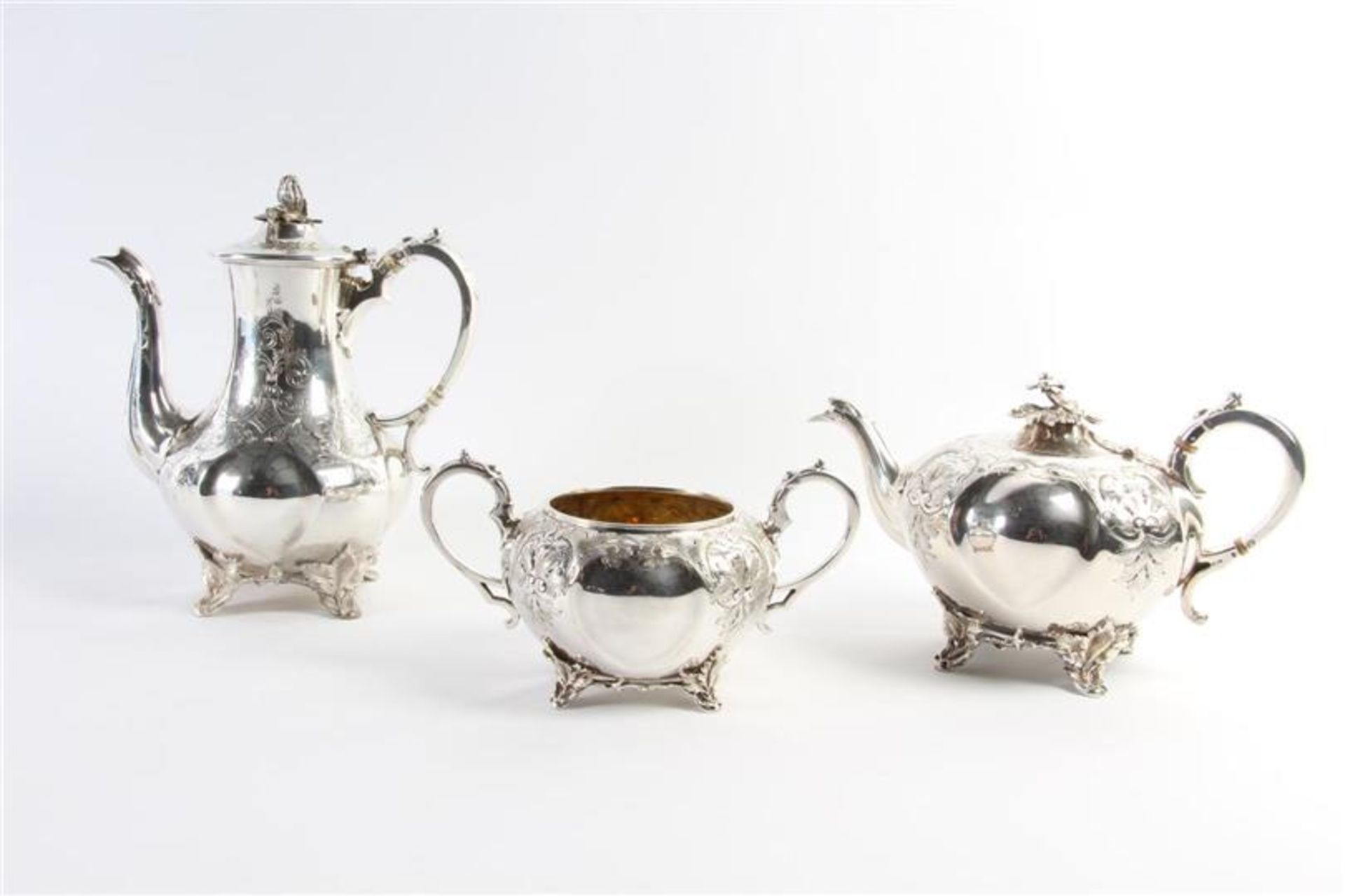 Set van verzilverde koffiepot, theepot en suikerpot, 19e eeuw.