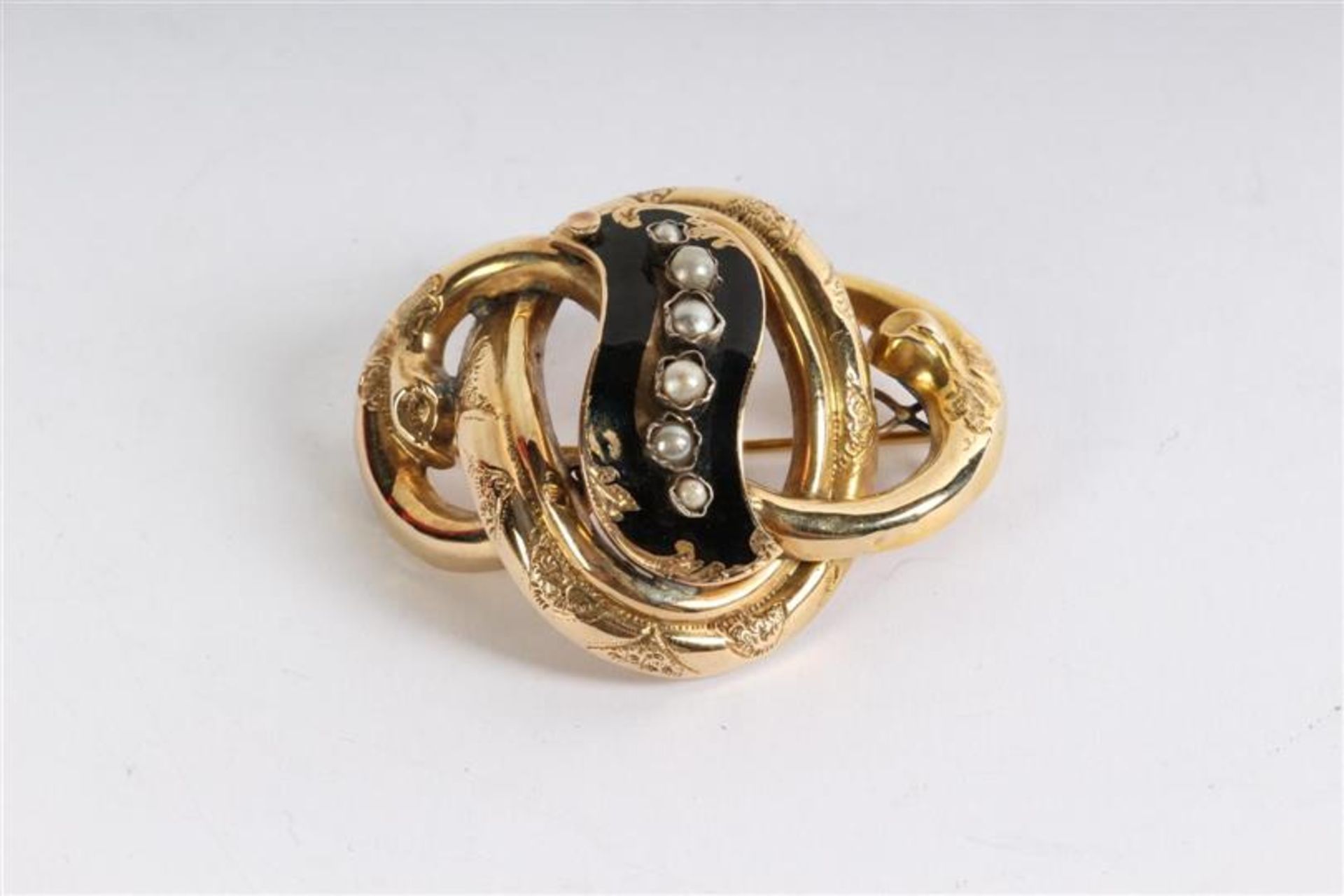 Gouden broche en bijpassende gouden oorstekers bezet met email en pareltjes, ca. 1850. Gewicht: 11 - Bild 4 aus 6