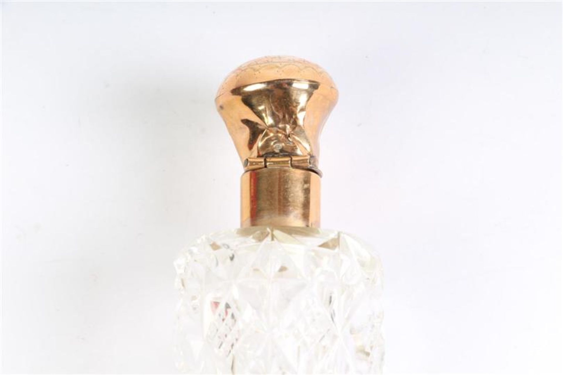 Parfumflacon met gouden dop. - Bild 2 aus 3