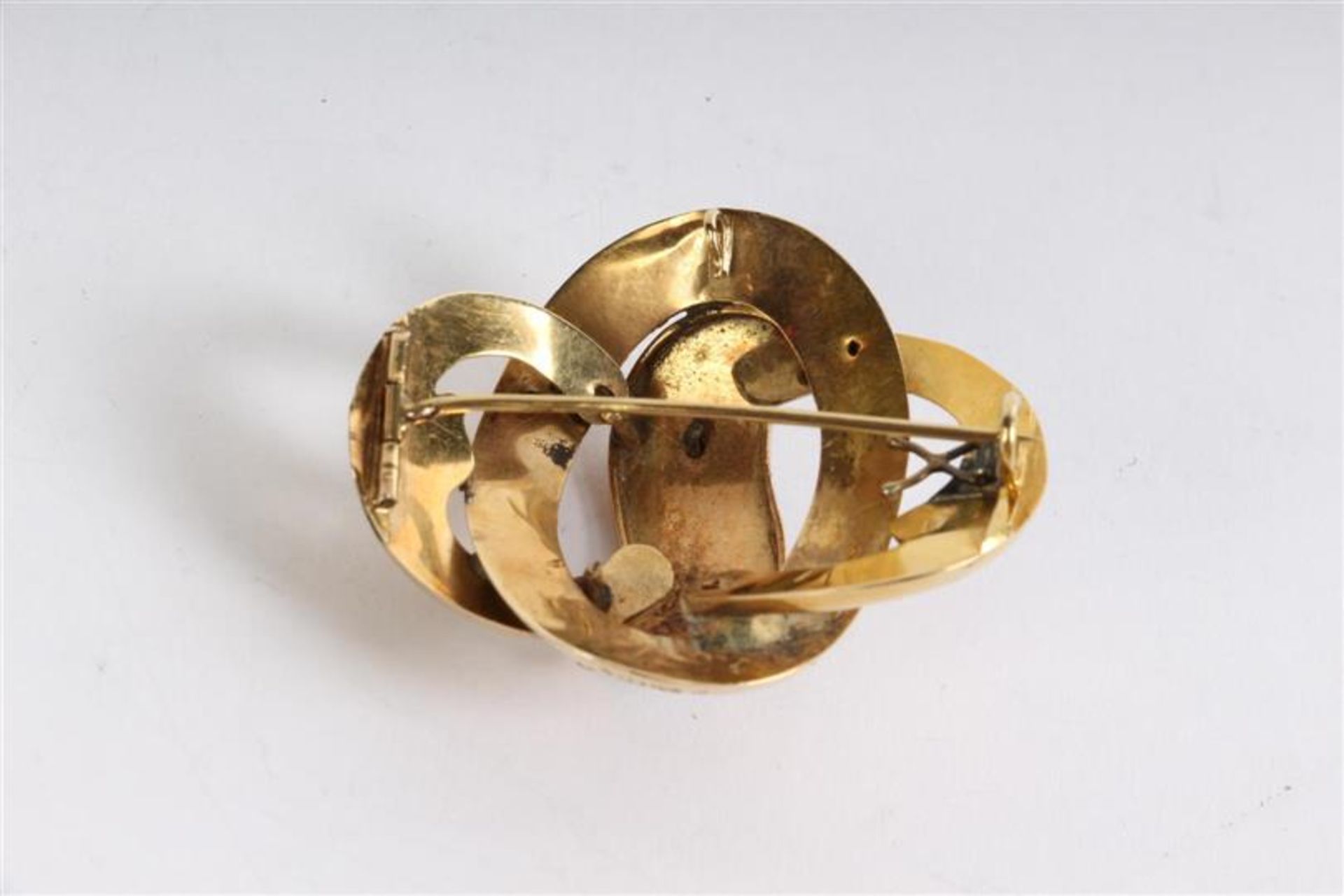 Gouden broche en bijpassende gouden oorstekers bezet met email en pareltjes, ca. 1850. Gewicht: 11 - Bild 5 aus 6