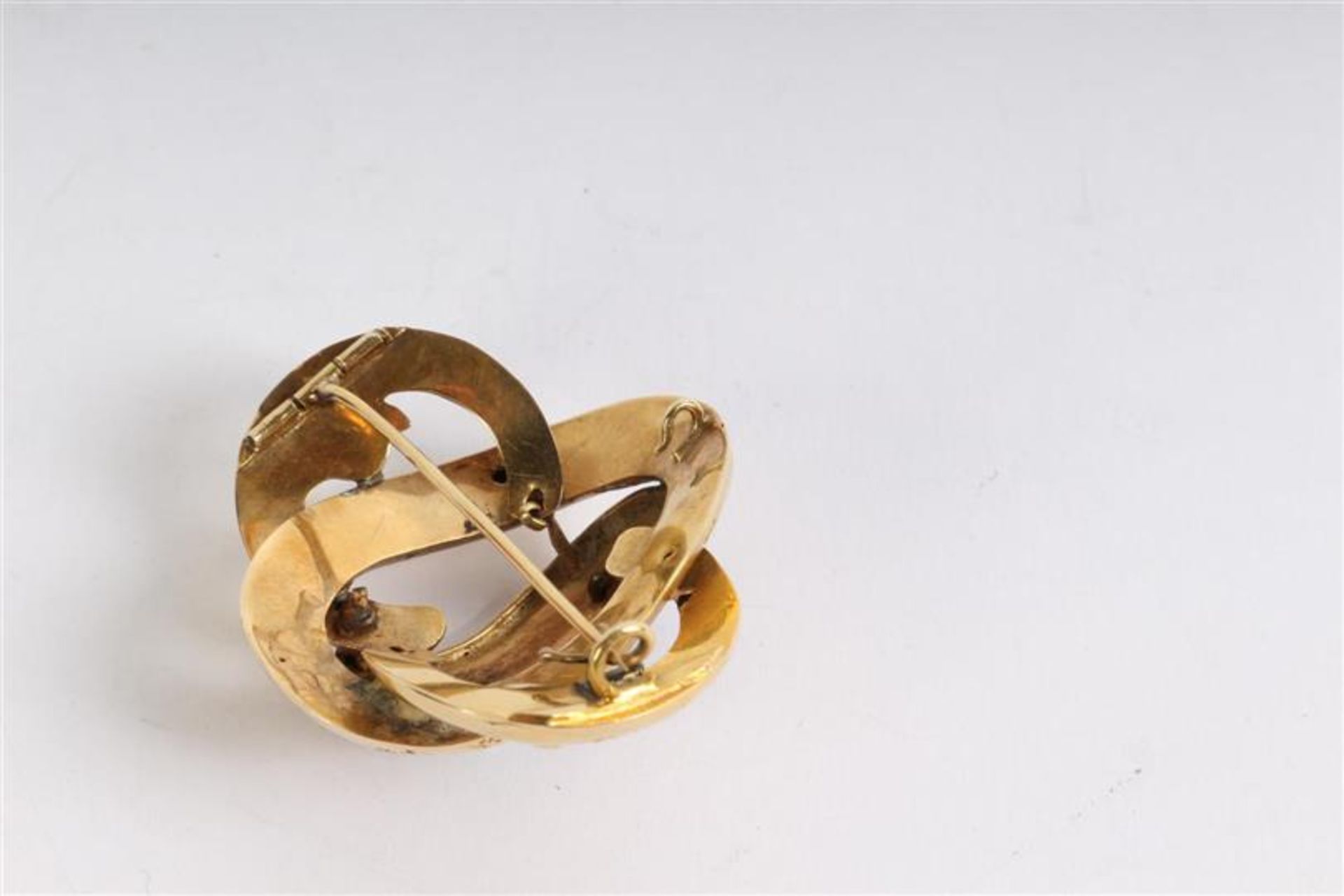 Gouden broche en bijpassende gouden oorstekers bezet met email en pareltjes, ca. 1850. Gewicht: 11 - Bild 6 aus 6