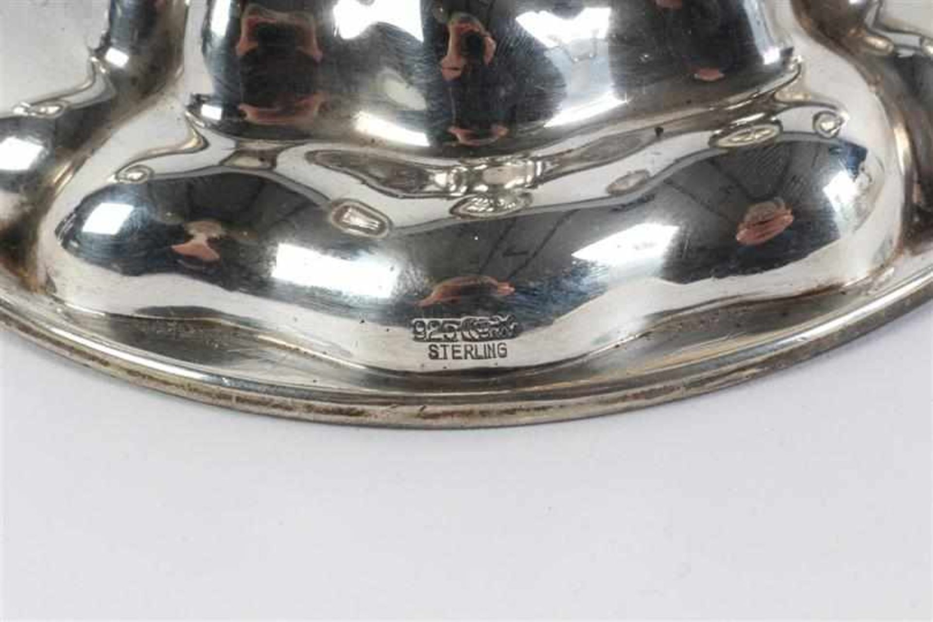 Drie-armige zilveren kandelaber, 20e eeuw. H: 18 cm. - Bild 4 aus 4