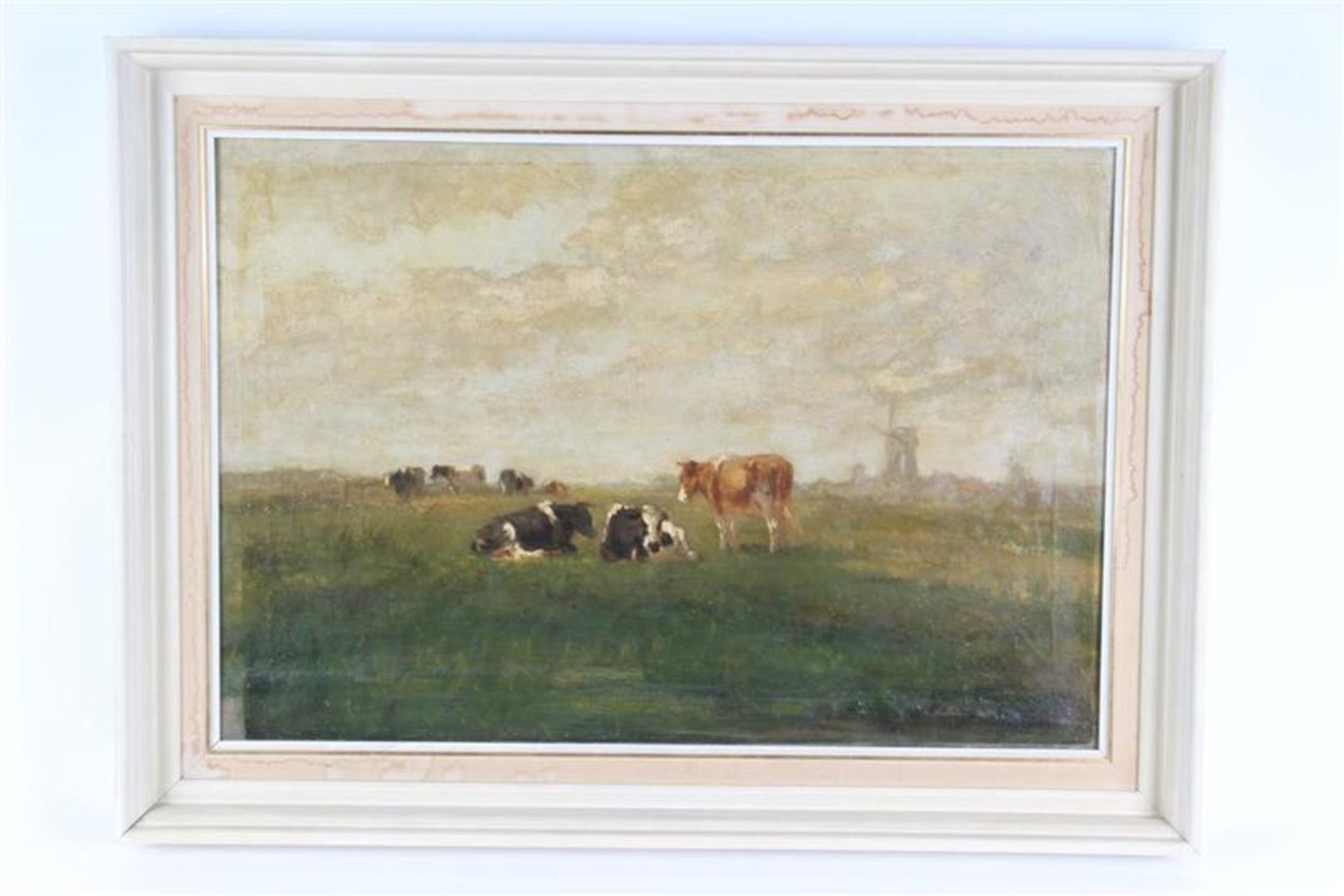 Schilderij op doek 'koeien in de wei', onduidelijk gesigneerd. HxB: 43.5 x 64 cm.