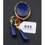 Gilt earrings, set with lapis lazuli and a gilt brooch, set with lapis lazuli, l. 5 cm (2x) 27.00 %