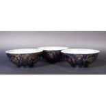 3 Chinese porcelain bowls, 18th/19th century, so called 'black mirror', diam. 26 cm, 2 bowls good