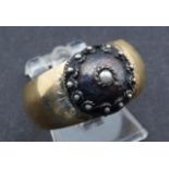 Antique gold with silver ring, set with one seed pearl, appr. 2.6 grams, ring size 19 27.00 %