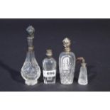 4 antique perfume bottles with Dutch silver stopper, second amount (4x) 27.00 % buyer's premium on