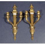 Two brass wall candlesticks/wall lights, 20th century, l. 43 cm (2x) 27.00 % buyer's premium on the