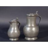 Pair of pewter jugs: 18th century, h. 26 cm + Eindhoven, 19th century, h. 13 cm (2x) 27.00 % buyer'