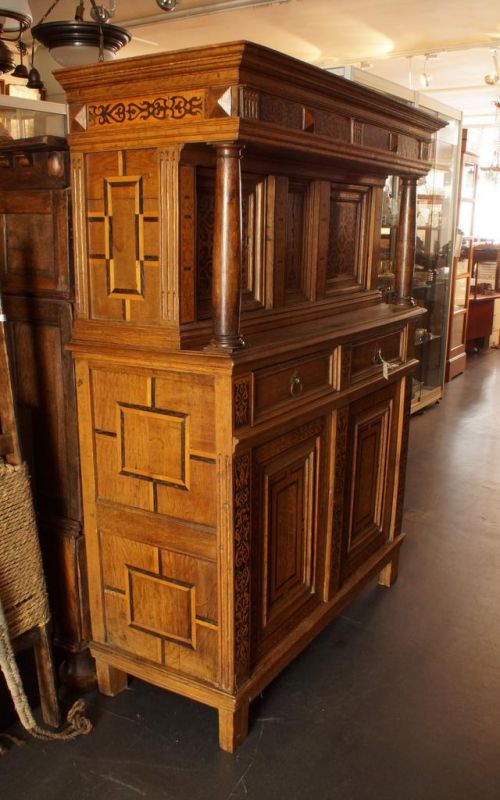 Oak cabinet, Germany, inlaid with marquetry, 17th/18th century, bottom part with one drawer and two