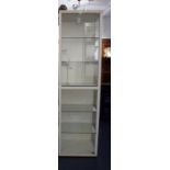 Wooden showcase with 5 glass shelves, dim. 188 x 31 x 45 cm. 27.00 % buyer's premium on the hammer