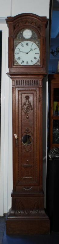 Oak grandfather clock, Limbourg region, 18th/19th century, maker 'Wilmotte Maestricht', h. 234 cm.