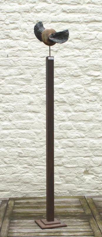 Bronze sculpture on iron stand, h. 125 cm. 27.00 % buyer's premium on the hammer price, VAT