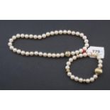 Sweet water pearl necklace, with 14 krt yellow gold bajonet lock, l. 37 cm + Sweet water pearl