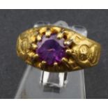 Eastern ring, 20 krt, set with quartz, appr. 6.9 grams, ring size 15 1/4 27.00 % buyer's premium on