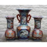 3 Japanse porcelain vases, 20th century, h. 35 and 45 cm, marked (3x) 27.00 % buyer's premium on