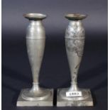 Pair of pewter candlesticks, dented, h. 19 cm (2x) 27.00 % buyer's premium on the hammer price, VAT