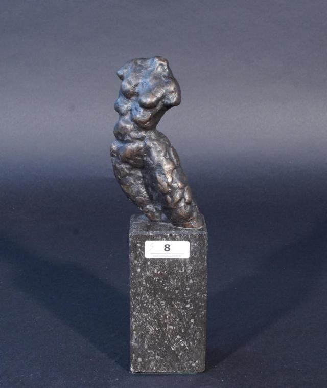 Harry Storms (1945), bronze sculpture on marble base, Nude woman, signed, h. 12,5 cm. 27.00 %