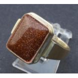 Yellow gold ring, 14 krt, set with 'gold stone', appr. 8.3 grams, ring size 18 27.00 % buyer's