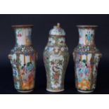 3 Cantonese porcelain vases, 20th century, h. 26 cm (3x) 27.00 % buyer's premium on the hammer