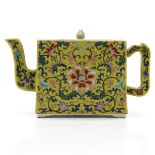 China Porcelain Famille Jaune Decor Teapot