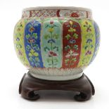 China Porcelain Polychrome Decor Cachet Pot
