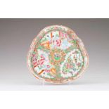 A scalloped saucer Chinese porcelain Polychrome and gilt Mandarin decoration depicting Chinese