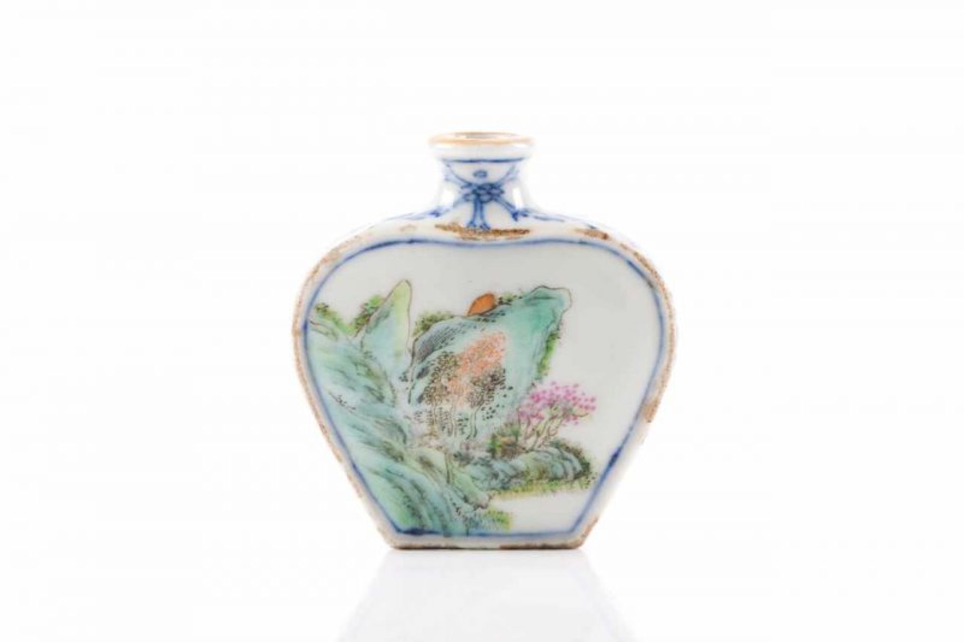 Snuff-bottle Chinese porcelain Polychome Famille Rose decoration one side depicting landscape with