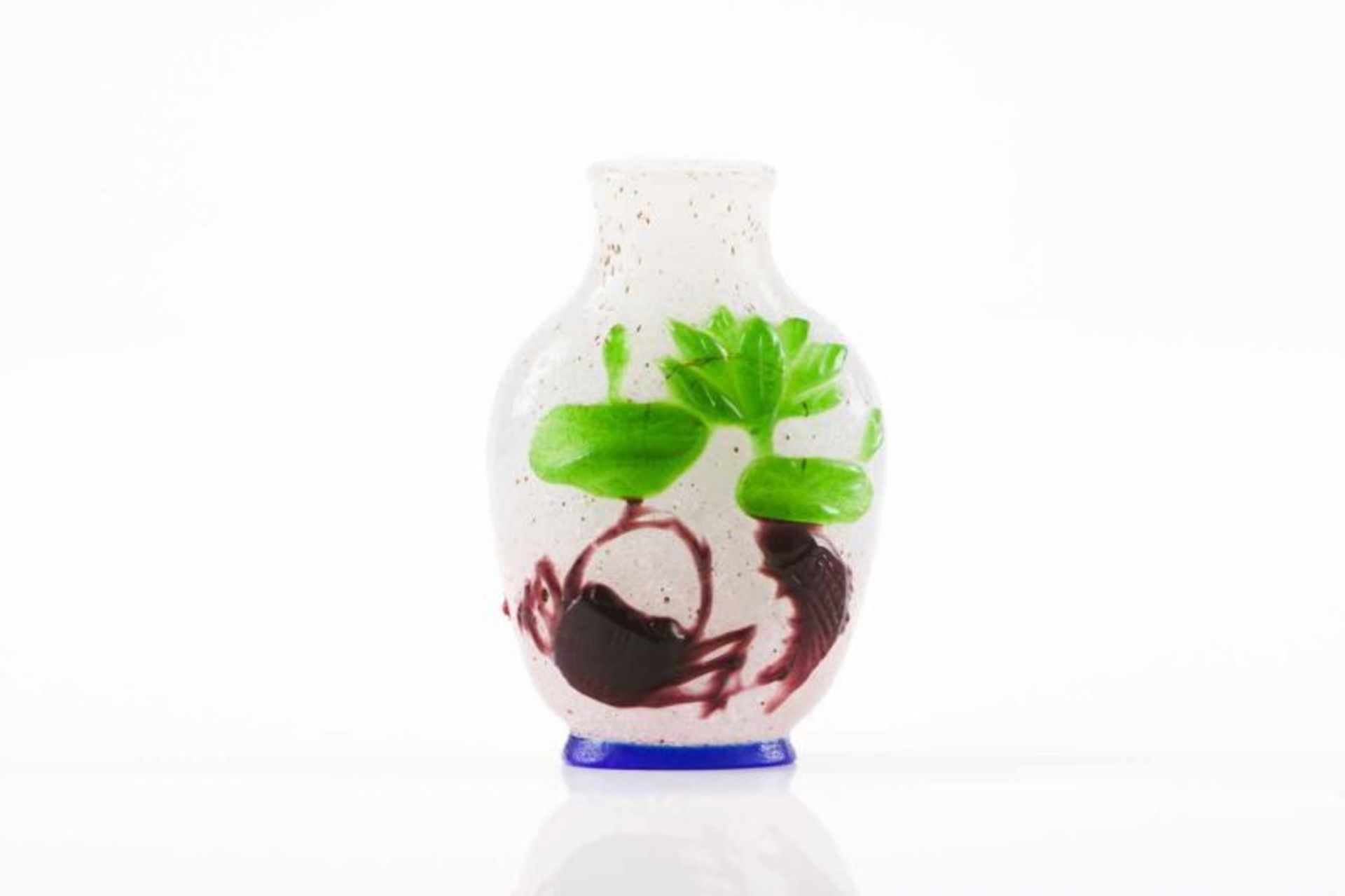 Snuff-bottle Five-toned glass Relief and plychrome decoration with aquatic plants, crab and