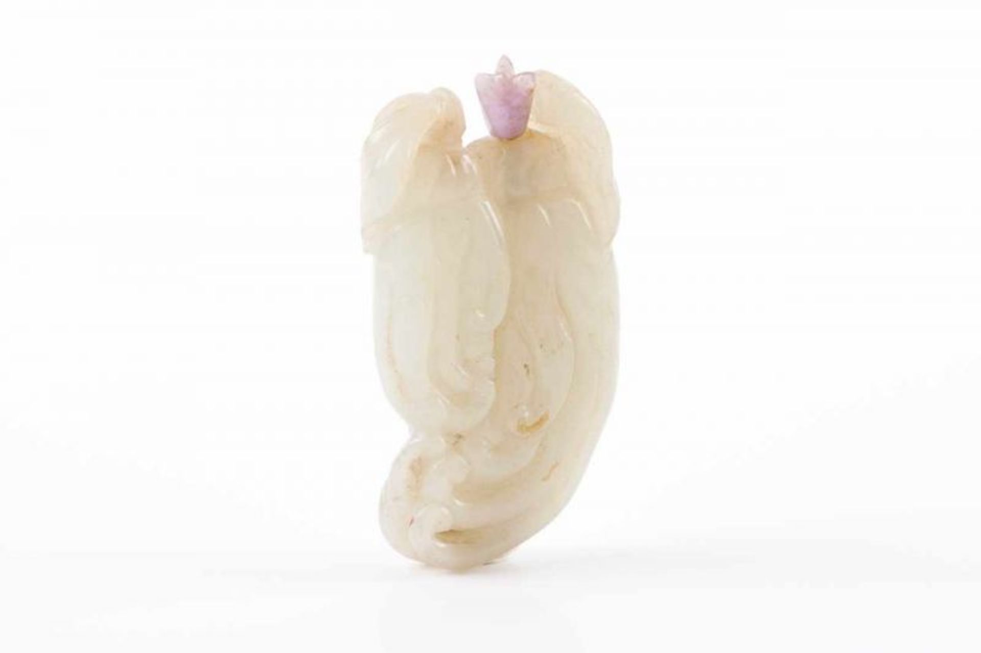 Snuff-bottle Jade Carved decoration representing hands of Buddha Pink quartz cover China, Qing