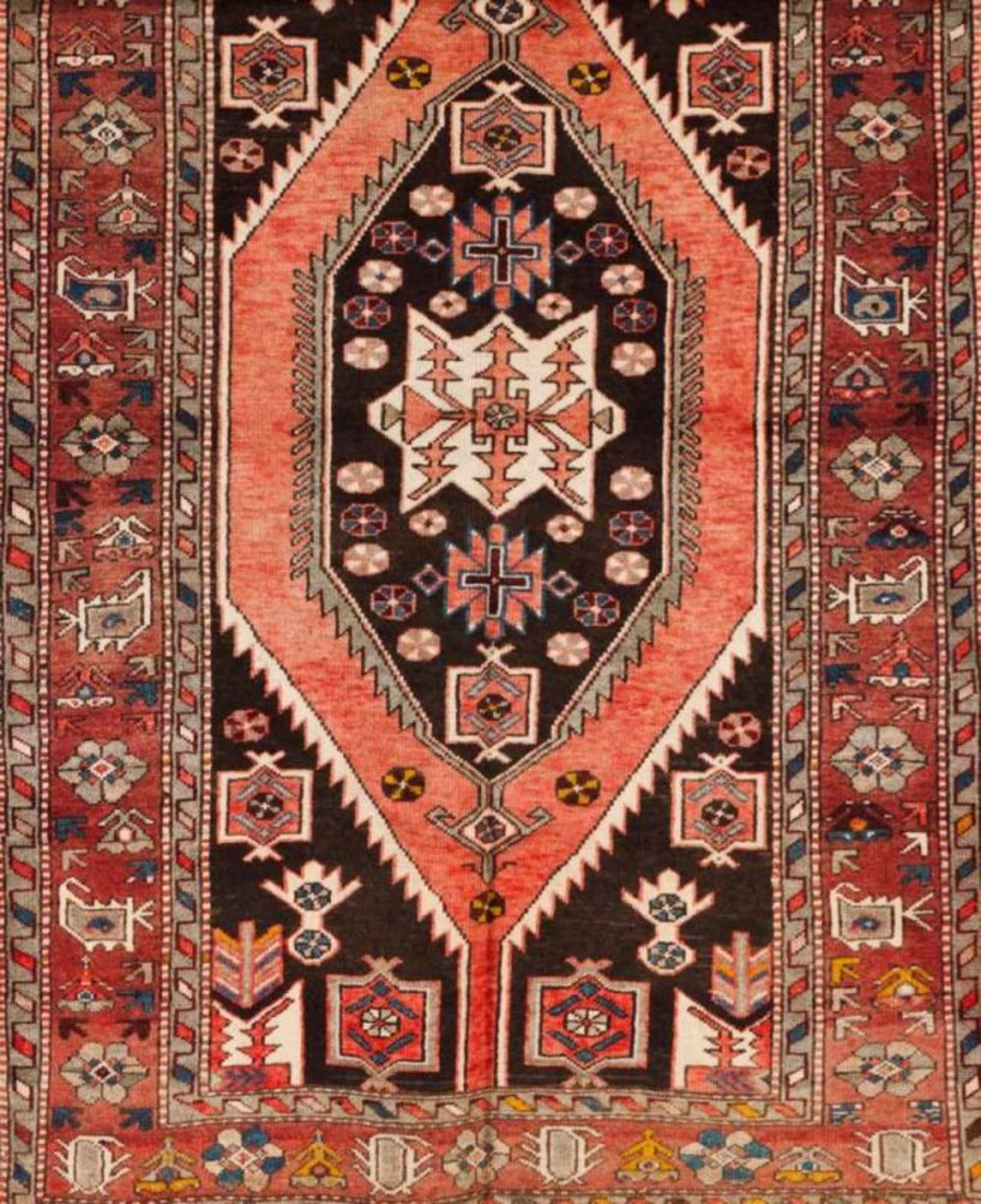 A Zamjen carpet, Iran Cotton and wool Geometric decoration in brown, green and beige 200x132 cm