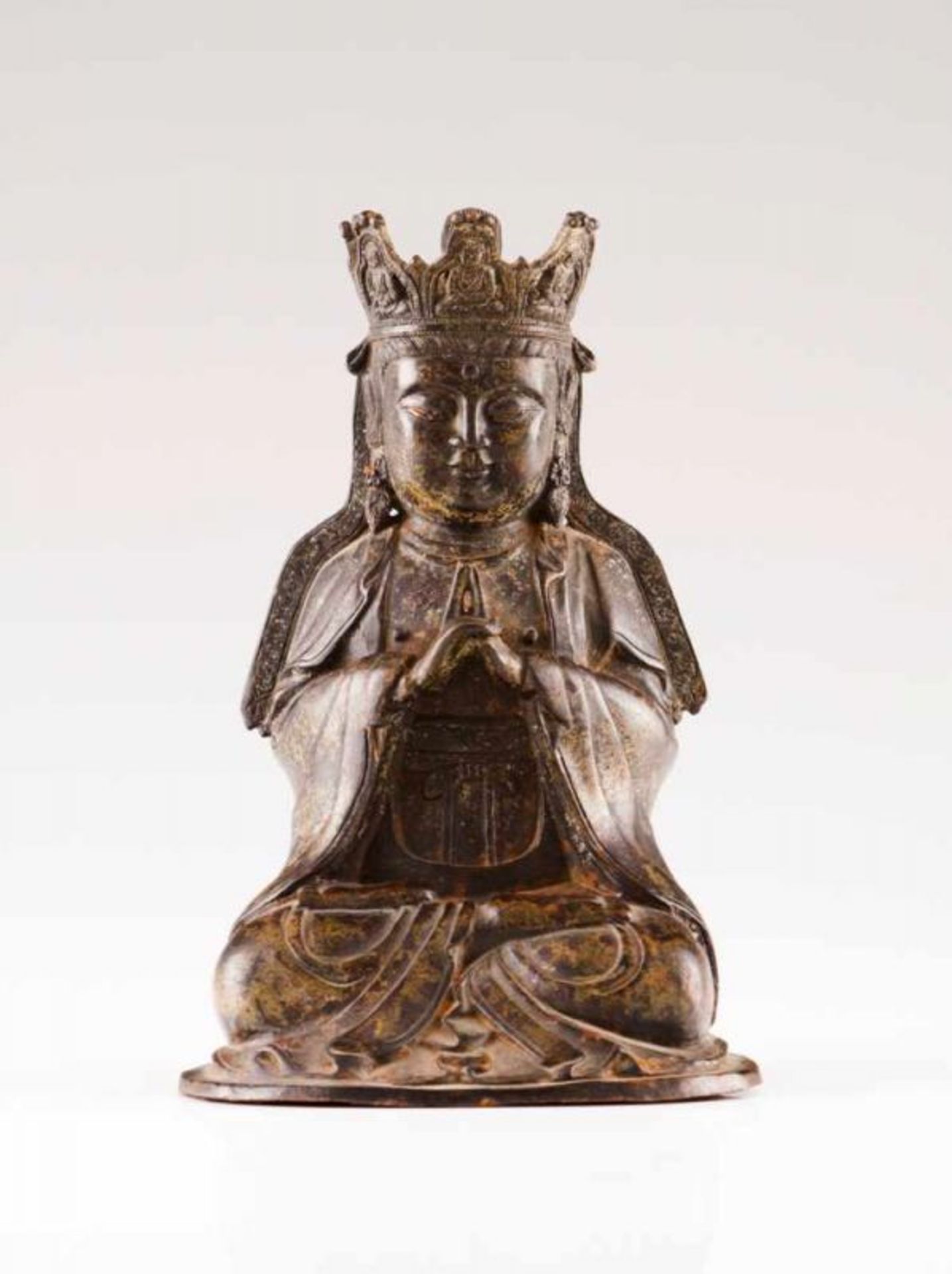 Vairocana Buddha Patinated metal sculpture China, 16th century Height: 18 cm