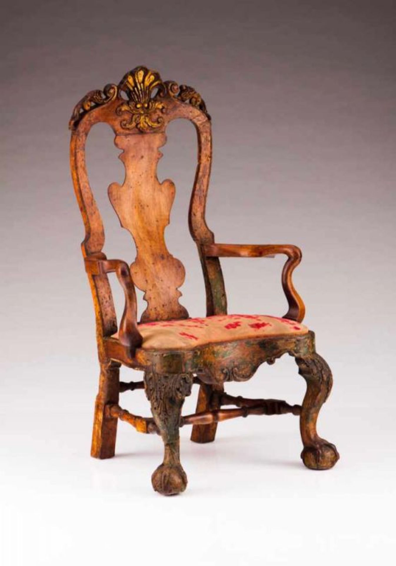 A D. João V (1707-1750) Child Jesus chair Walnut Carved decoration with traces of polychromy and