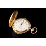 A repetition pocket watch 18kt gold cases Mechanical mechanism with repetition system White enamel