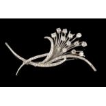 A brooch White gold set with 13 old mine antique cut diamonds (ca. 2,00ct) Portugal, 1950s/60s (wear