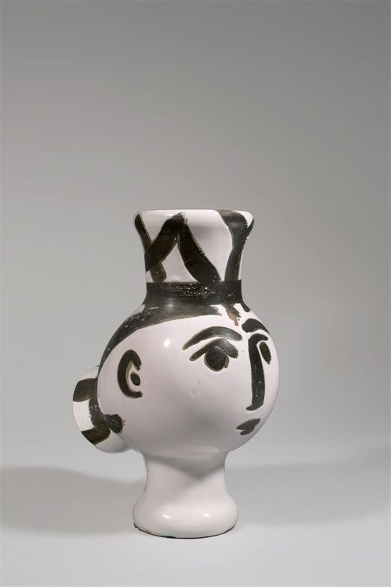 Pablo Picasso (Málaga 1881 – 1973 Mougins) - „Chouette femme“. 1951 - Vase, [...] - Image 2 of 2