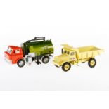 2 Dinky Modelle 451 und 965, Alterungsspuren, je im OK, Z 2 19.50 % buyer's premium on the hammer