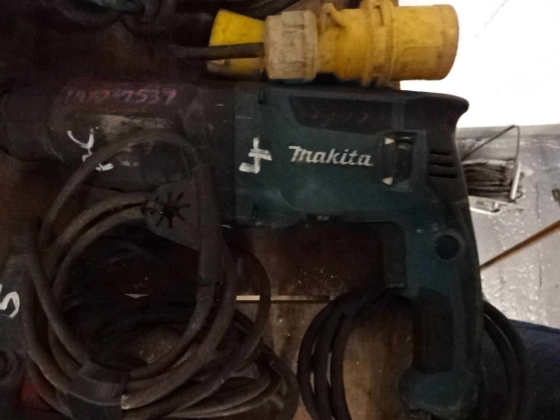 MAKITA 6824 110v tek gun