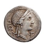 REPUBBLICA ROMA. GENS HERENNIA (108-107 A.C.). DENARIO