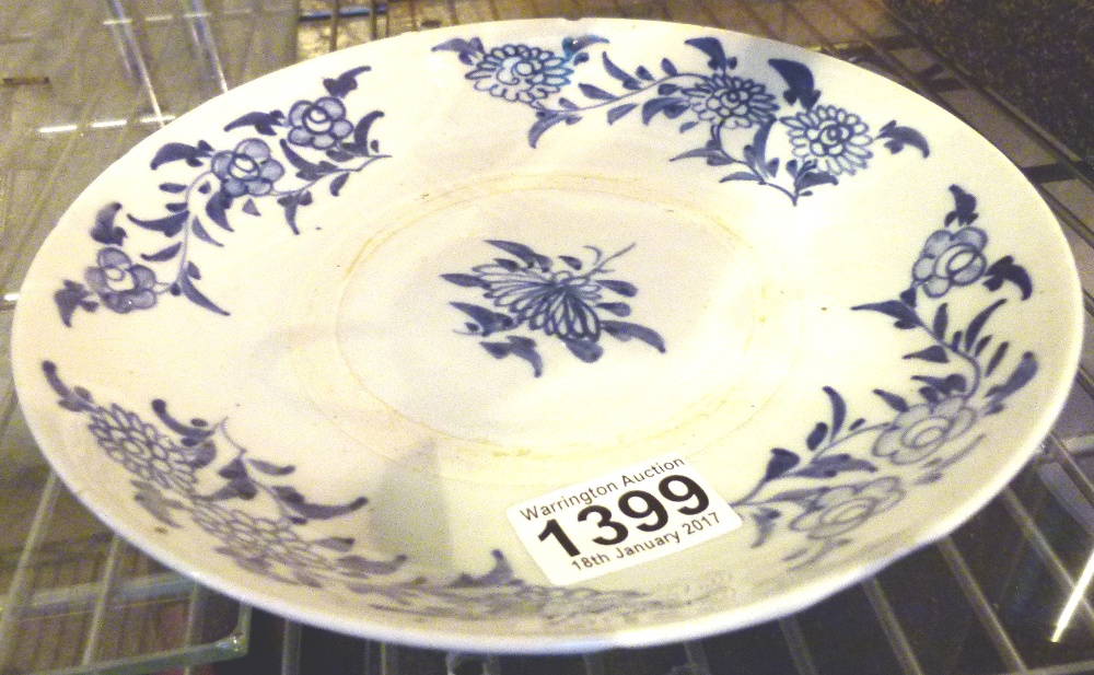 Chinese blue and white plate with flora