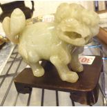 Jade Lion / Dog of Fo L: 14 cm