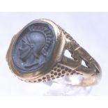 9ct gold gents haematite ring, size S