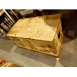 Pine blanket box,