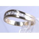 9 ct yellow gold diamond ring,