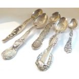 Five American sterling silver souvenir teaspoons, Brooklyn Bridge, The White House, Vassar College,