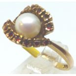 9ct gold real pearl and garnet ring, siz