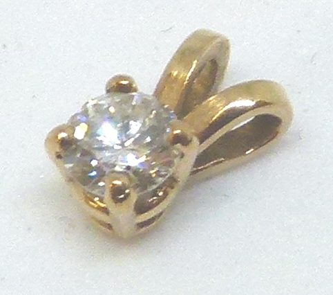 9ct gold 0.