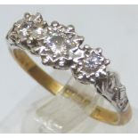 18ct 3 diamond ring, 2.